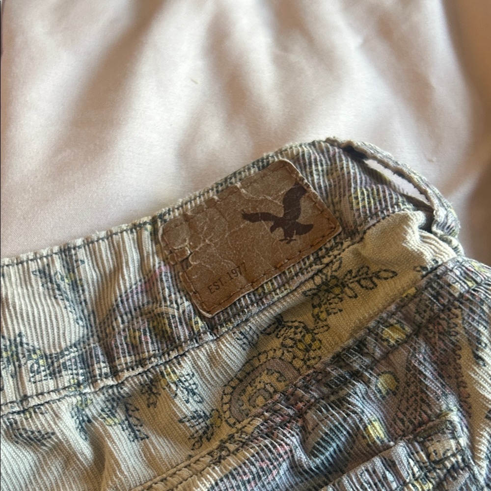 American Eagle Outfitters‎ Black and Gray Jean Shorts - Picture 4 of 5